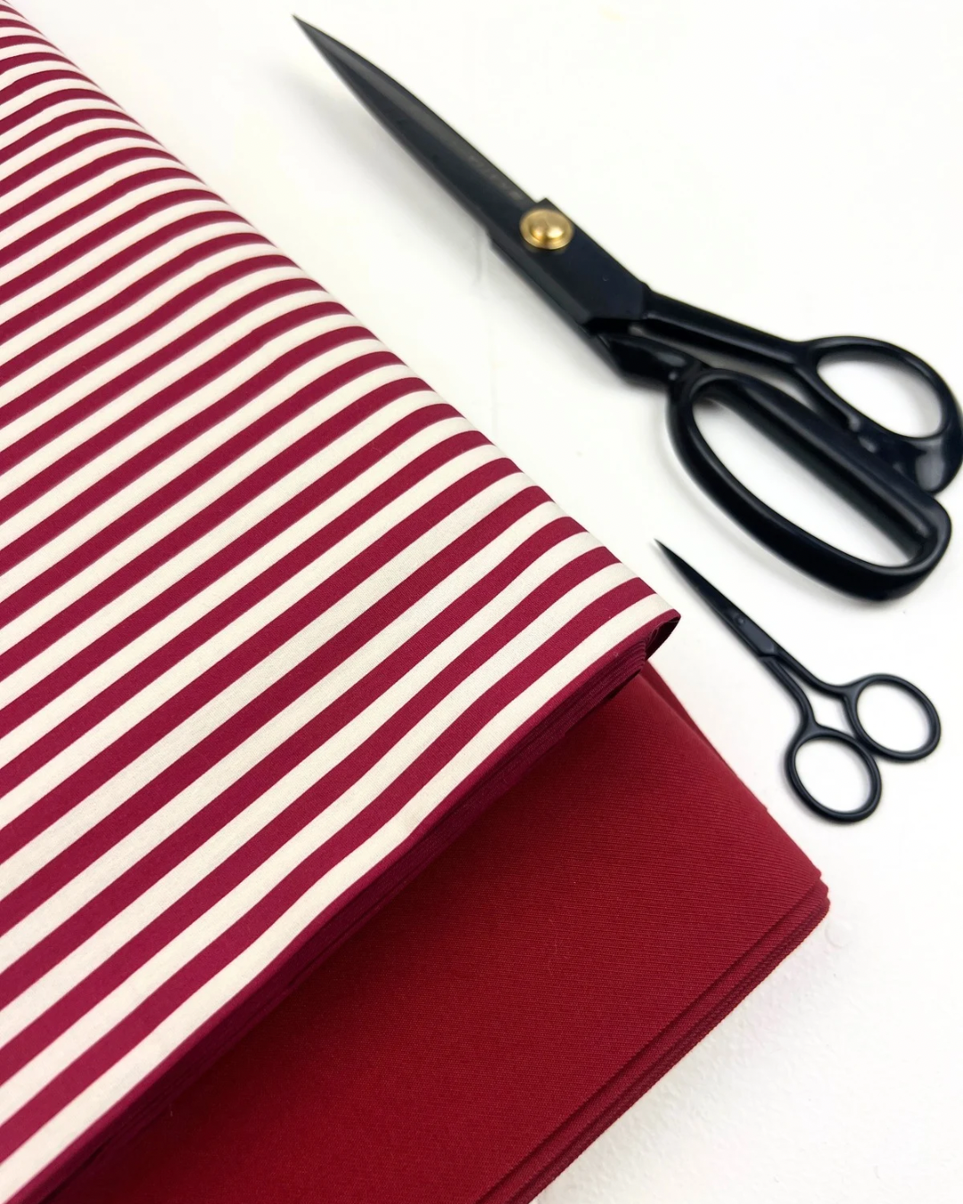 Tijeras sastre acero negras