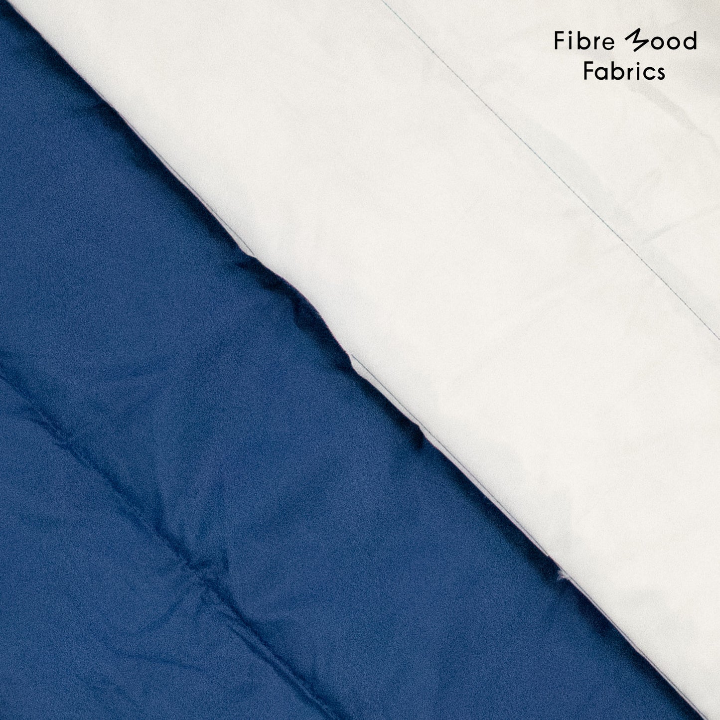 Acolchado impermeable azul eléctrico