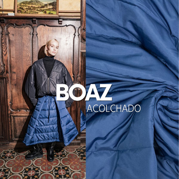 Acolchado impermeable azul eléctrico