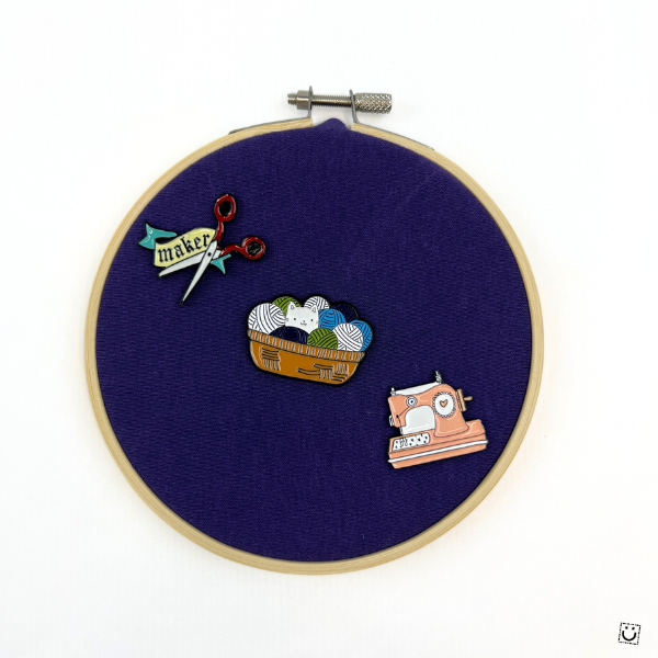 Broche gato y ovillos