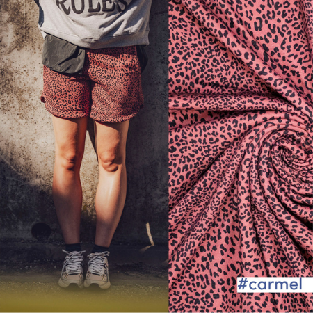 Sudadera afelpada animal print