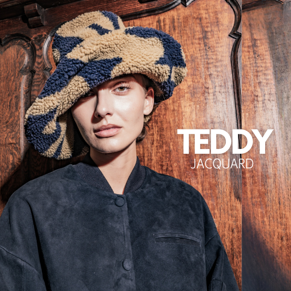 Teddy jacquard tostado y azul