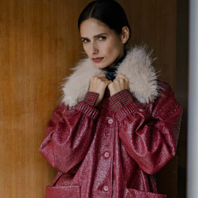 Metallic Crackle Soft Vegan rojo oscuro